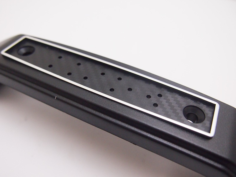 フォークカバーエンブレム 本体(文字：DOREMI 本体：メッキ)