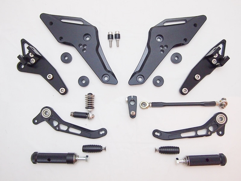 CB1100RS('17)JMCA公認エキゾーストマフラー&ステップセット(黒)