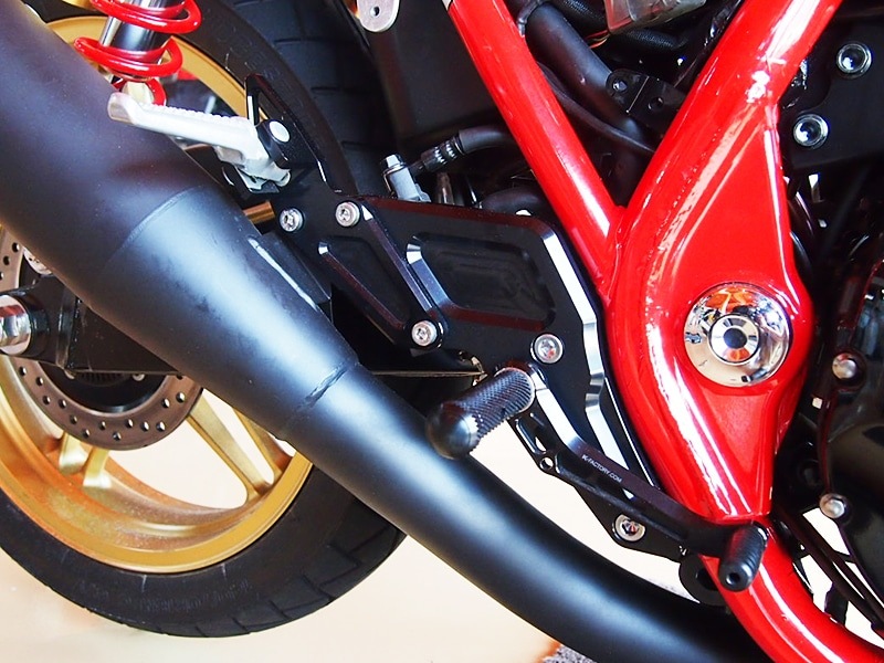 CB1100RS('17)JMCA公認エキゾーストマフラー&ステップセット(黒)