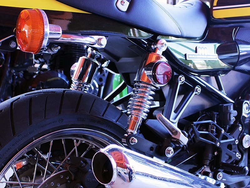 Z900RS DOREMI製4本エキゾーストマフラー用フェイクツインショック　Z1タイプ　スタンダード　【欠品中　ご予約承り中】