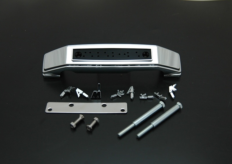 ゼファー1100 フォークカバーエンブレム(文字：大文字、 本体：メッキ)ステー付き【欠品中　ご予約承ります】