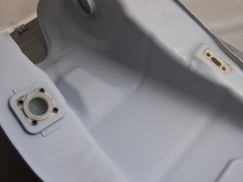 ゼファー750 FXタイプタンクセット(赤)タックロールタイプシート