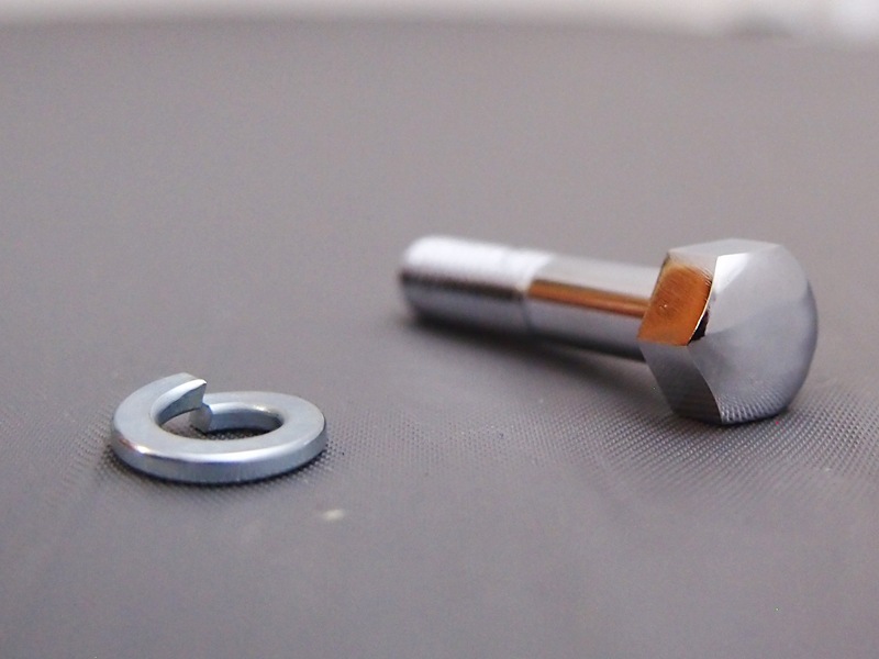 ハンドルホルダー取り付けボルト(13mm)