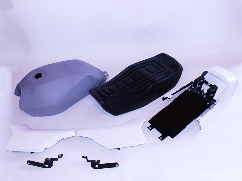 CB400SF NC39前期～VTEC SpecⅡ　無塗装ペイントベースTYPE-X外装Wあん抜きシートセット　ナローカウル仕様【納期はお問い合わせください】