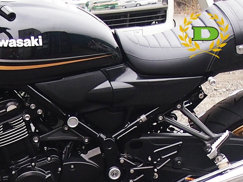 Z900RS Z1タイプサイドカバー(左)【残りわずか　予約受付中】