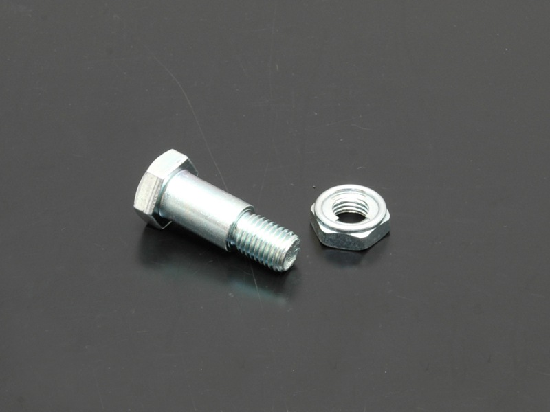 Z1 サイドスタンドボルト