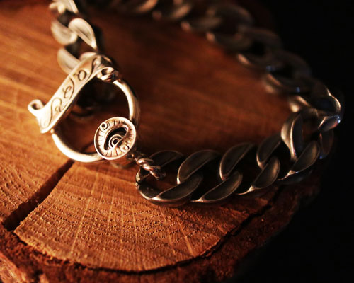 "STARE" EDGY Bracelet -SILVER