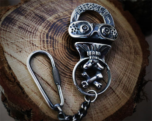 SCARY SKULL KEYHOOK  -SILVER