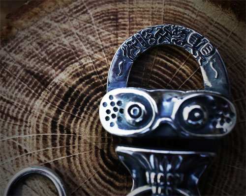 SCARY SKULL KEYHOOK  -SILVER