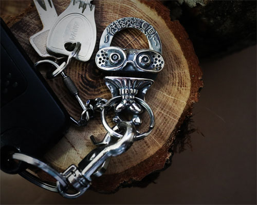 SCARY SKULL KEYHOOK  -SILVER