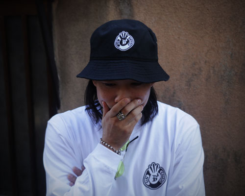 UNCHAINBUCKET HAT