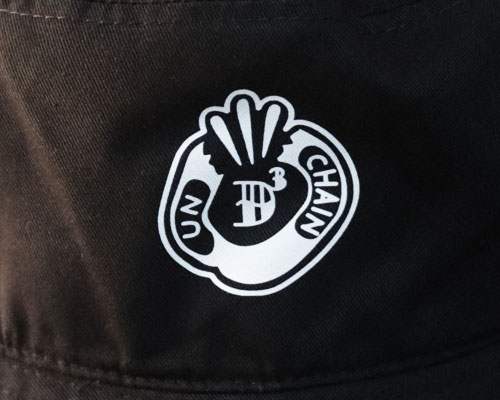 UNCHAINBUCKET HAT