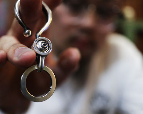 "STARE"KeyHolder -SILVER