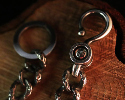 "STARE" DIG KeyChain -SILVER