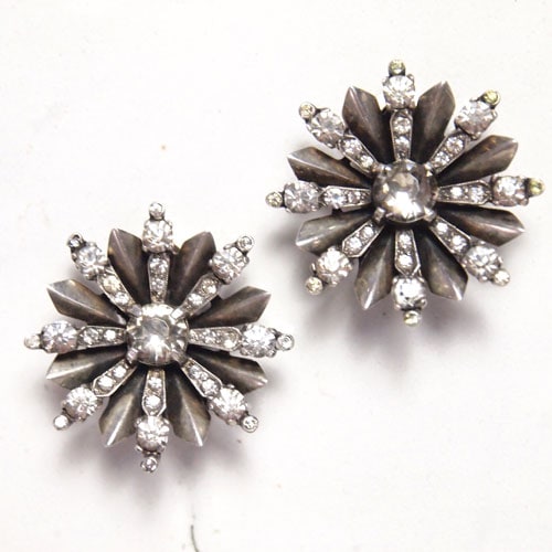 シルバー＆クリスタル　アールデコ　スターイヤリング