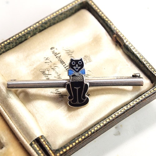 シルバー＆エナメル　ラッキーブラックキャット　ブローチ
