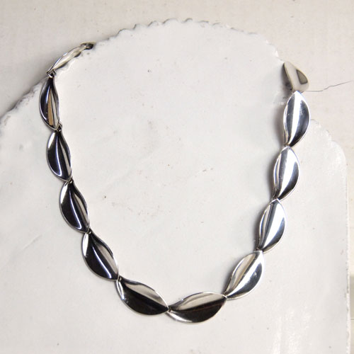 Aarre & Krogh シルバーリーフネックレス