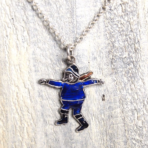 シルバー＆エナメル　冬支度　ペンダント