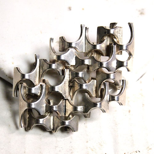 RAY URBAN トライアングルブローチ ペンダント