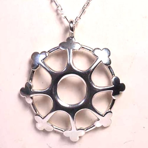 Karasjok ノルウェイ　シルバークローバー　ペンダント