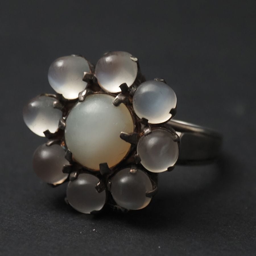 天然ムーンストーン フラワー・クラスター シルバーリング 