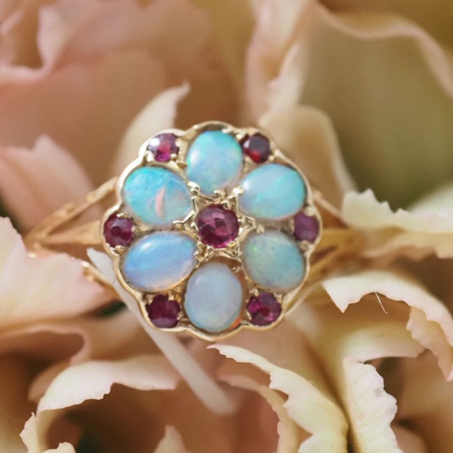 18金 天然オパール×ルビー フラワーリング
