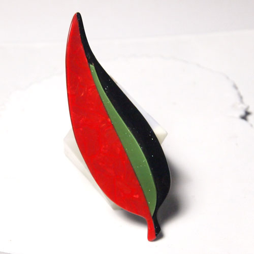 lea stein paris リアスタン　パリ　リーフブローチ