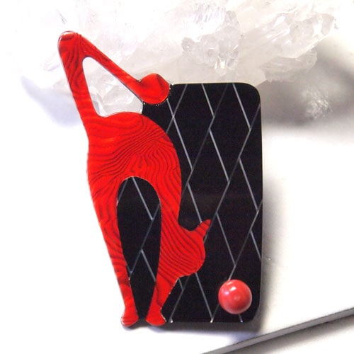 Lea Stein リアスタン　キャット＆ボール（赤黒）