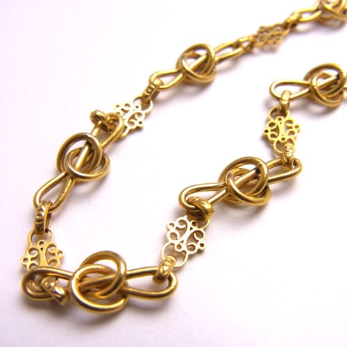 sold 18金　フランス　ノット＆透かし細工　フィリグリ チェーンネックレス