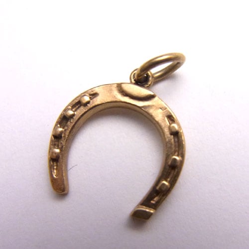 sold 9K 蹄鉄チャーム