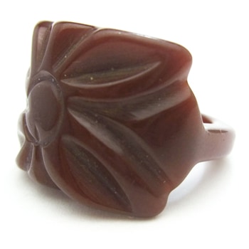 SOLD-ベークライト　チョコレートブラウン　フラワーカーブド　リング