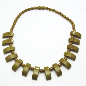 SOLD-オリーブグリーン　ベークライト　フリンジネックレス