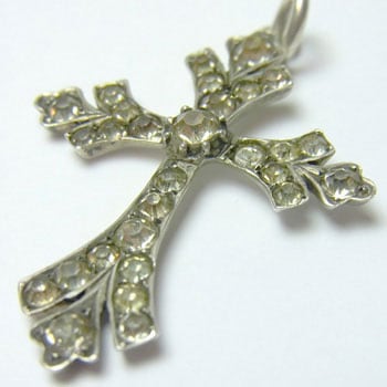 ヴィクトリアンペースト　クロスペンダント　トップ