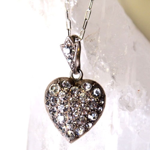 0-ヴィクトリアン　ペースト　ハートペンダント