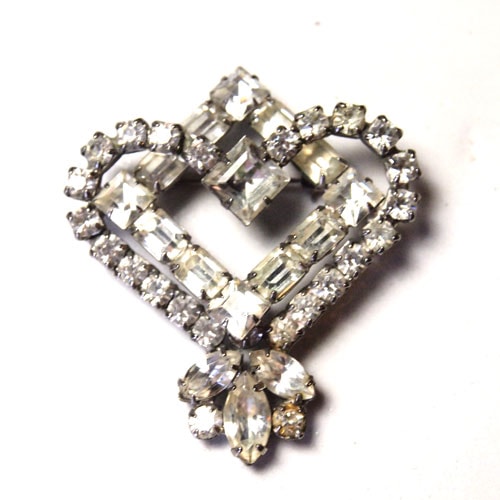 KRAMER OF NEW YORK クリスタルハートブローチ