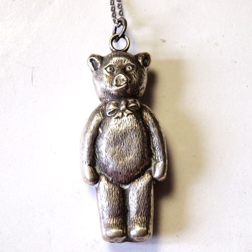 0-ヴィクトリアン ベアのベビーラドルペンダント