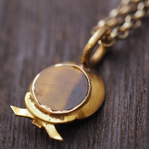 18金　タイガーアイ　ムーンフェイスベイビー　ペンダントトップ