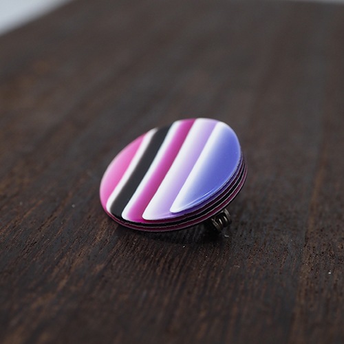 lea stein paris リアスタン　オーバル　ブローチ