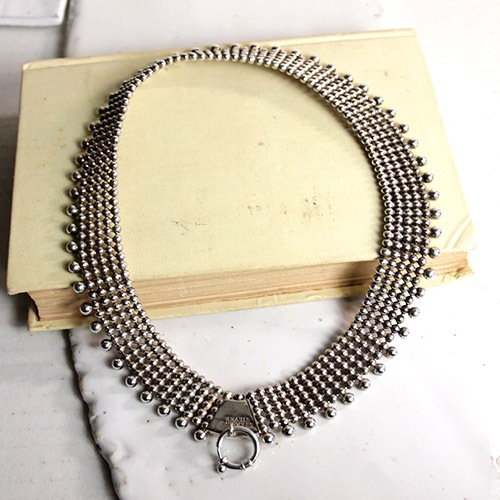 ヴィクトリアン　シルバーボール　カラーネックレス　