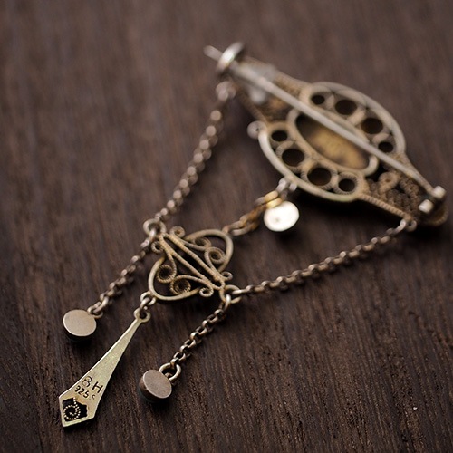 Bernard Hertz(デンマーク)シルバー 水色エナメル フィリグリーブローチ