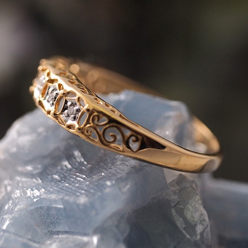 18金　スウェーデン　フィリグリ　5ダイヤモンド　リング（北欧　ビンテージジュエリー）