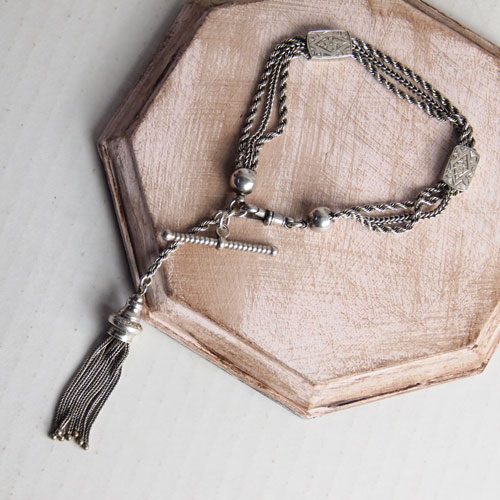 ヴィクトリアン　シルバー　タッセルアルバートチェーン(ショート）
