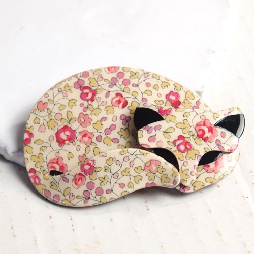 lea stein paris リアスタン　パリ 眠り猫（リバティ花）