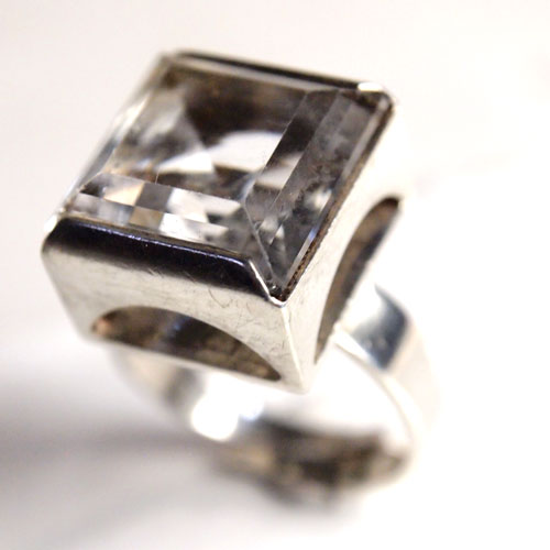 Bengt Hallberg SWEDESIGN スクエアロッククリスタル リング