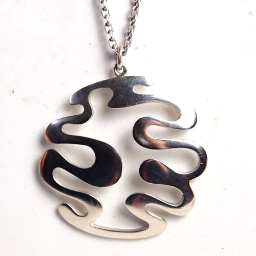 N.E.FROM (N.E.フロム) デンマーク ビッグクラウド ペンダント