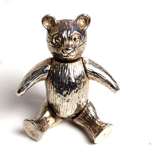 シルバー　テディベアブローチ