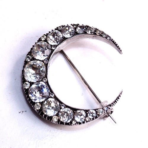 シルバー＆オールドマインカットペースト　ビッグクレセントブローチ