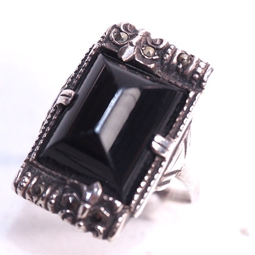 シルバー＆オニキス　バタフライ　アールデコリング