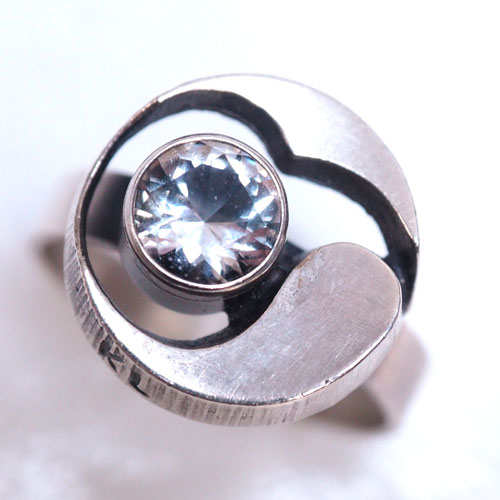 STEN & LEINE シルバークリスタル　サークルリング