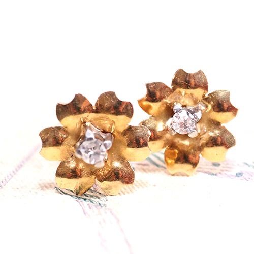 9金 ダイヤモンド フラワーピアス (アンティークジュエリー)